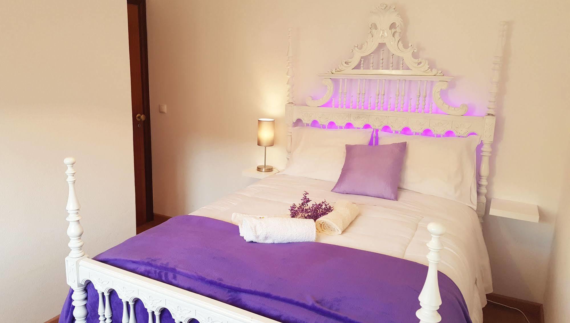 Guesthouse Of Алкобаса Екстер'єр фото